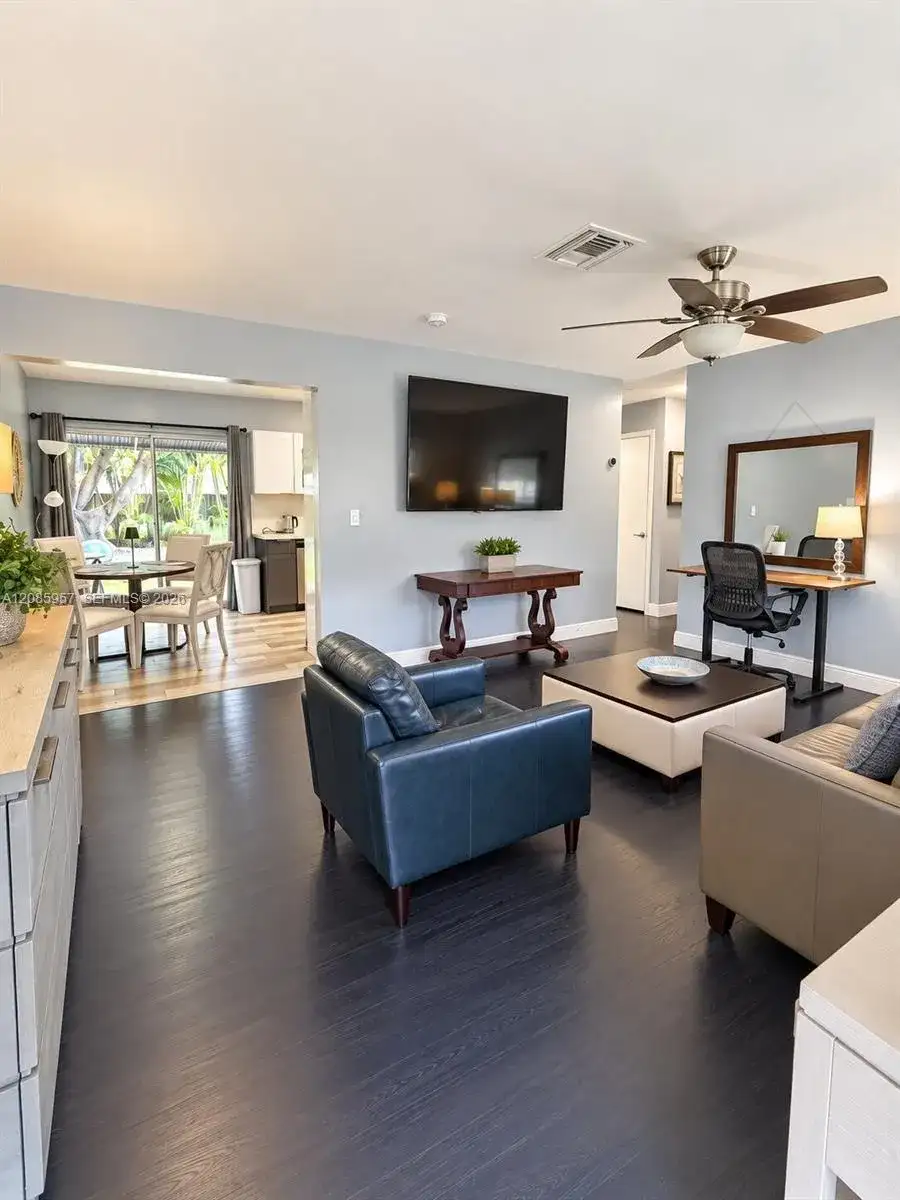 1107 NE 16th Ct, Fort Lauderdale FL 33305 photo 3