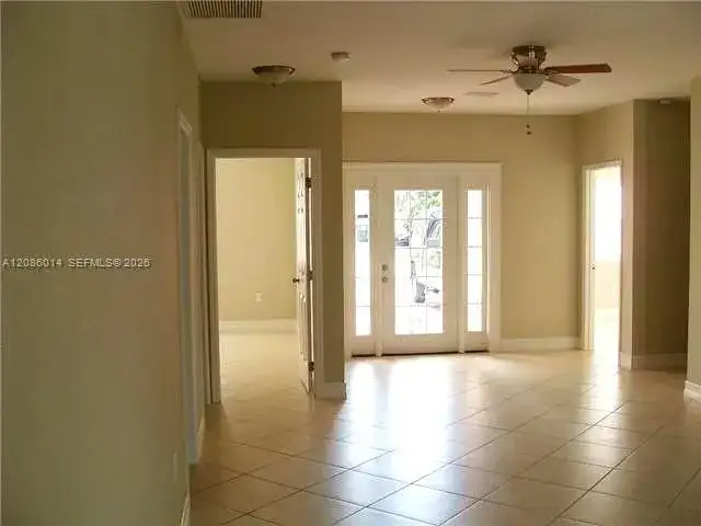 6601 Perry St, Hollywood FL 33024 photo 5