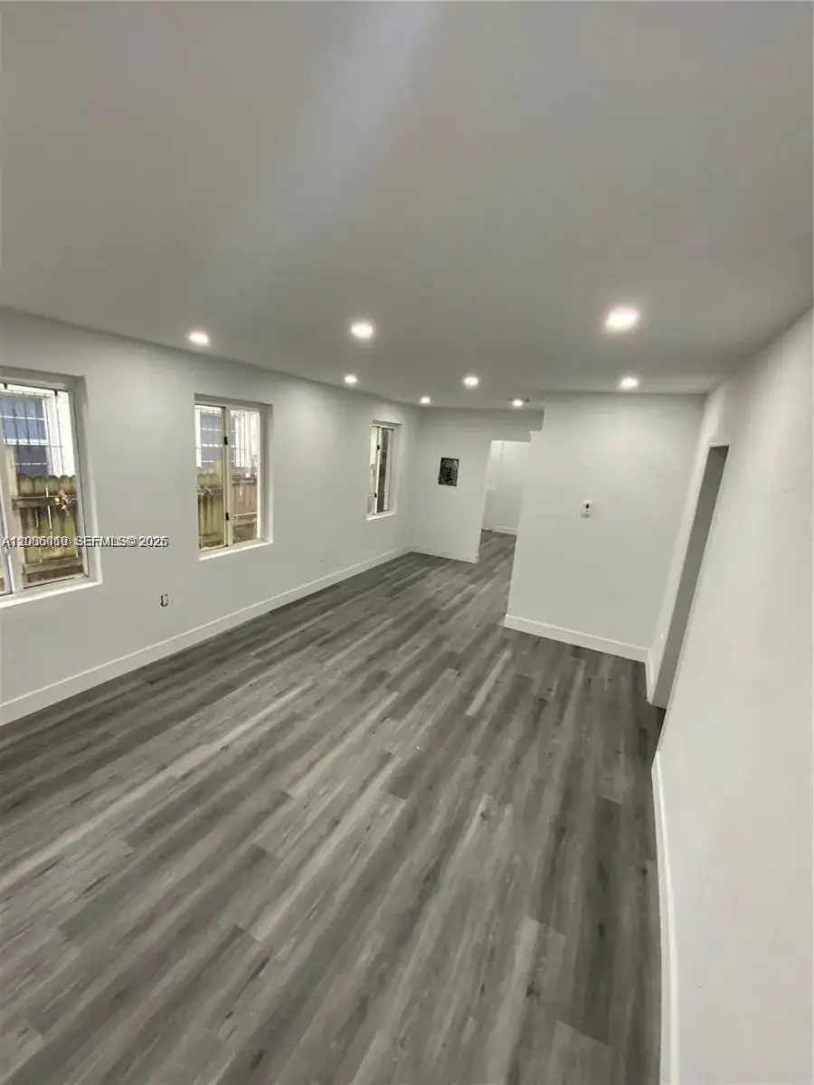 8141 NW 5th Ct, Miami FL 33150 photo 5