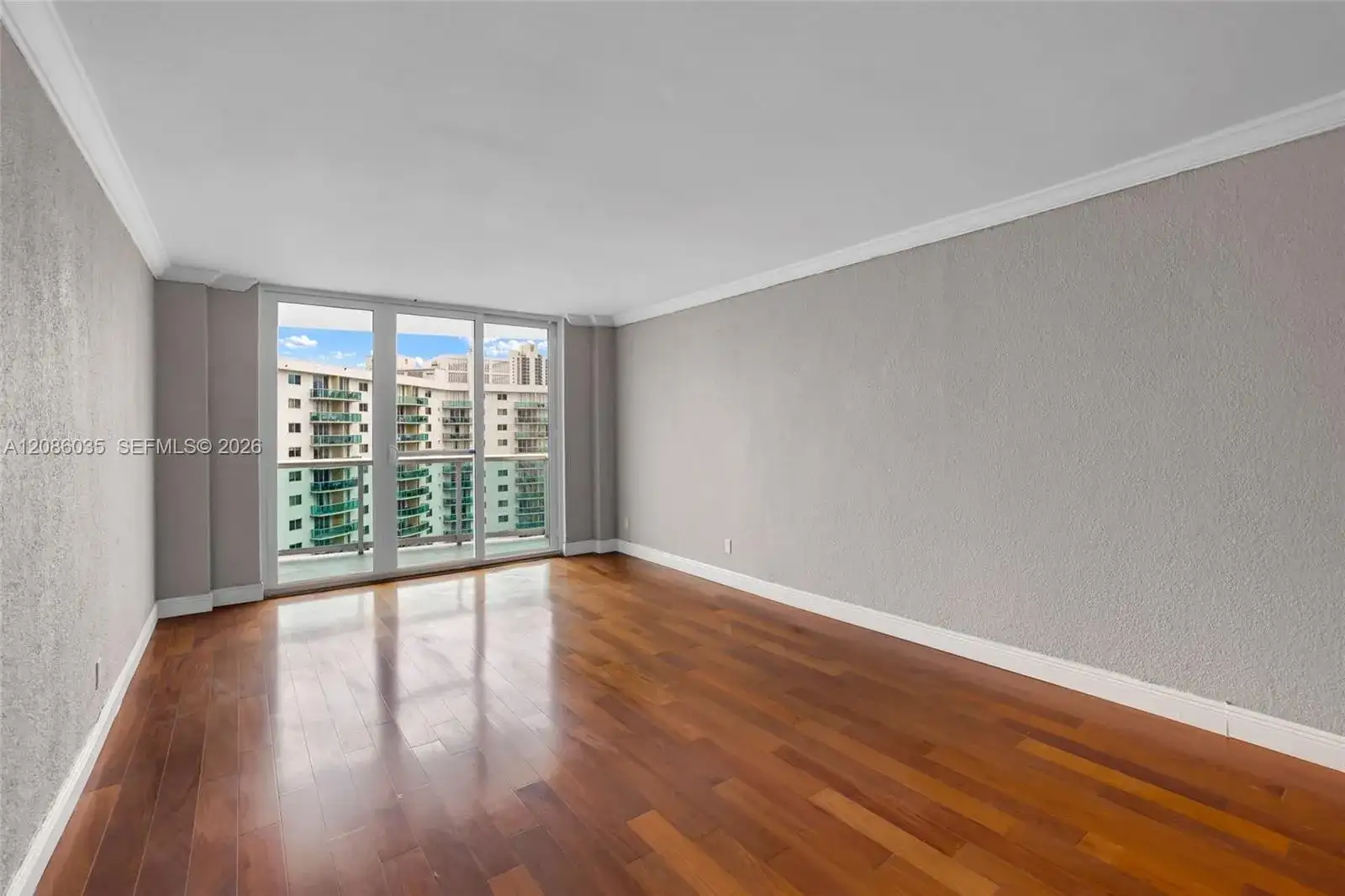 19390 Collins Ave # 1520, Sunny Isles Beach FL 33160 photo 3
