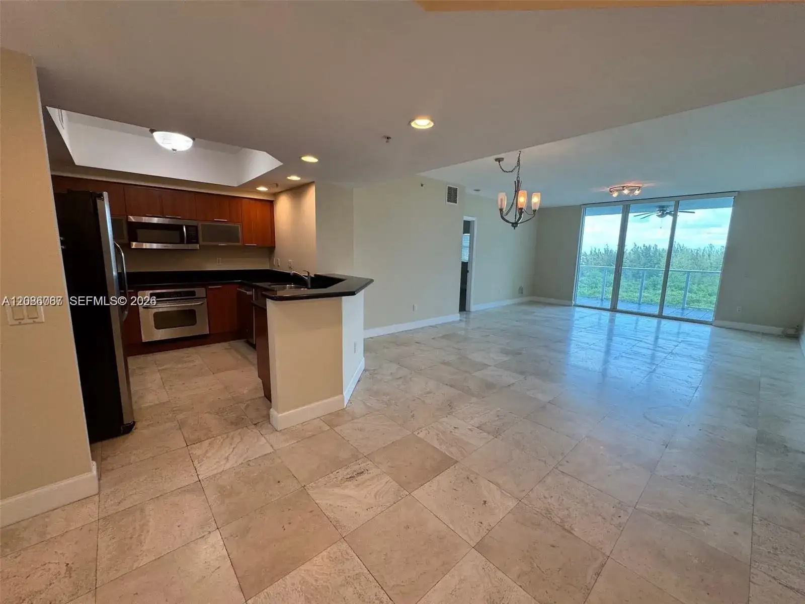 15051 Royal Oaks Ln # 701, North Miami FL 33181 photo 5