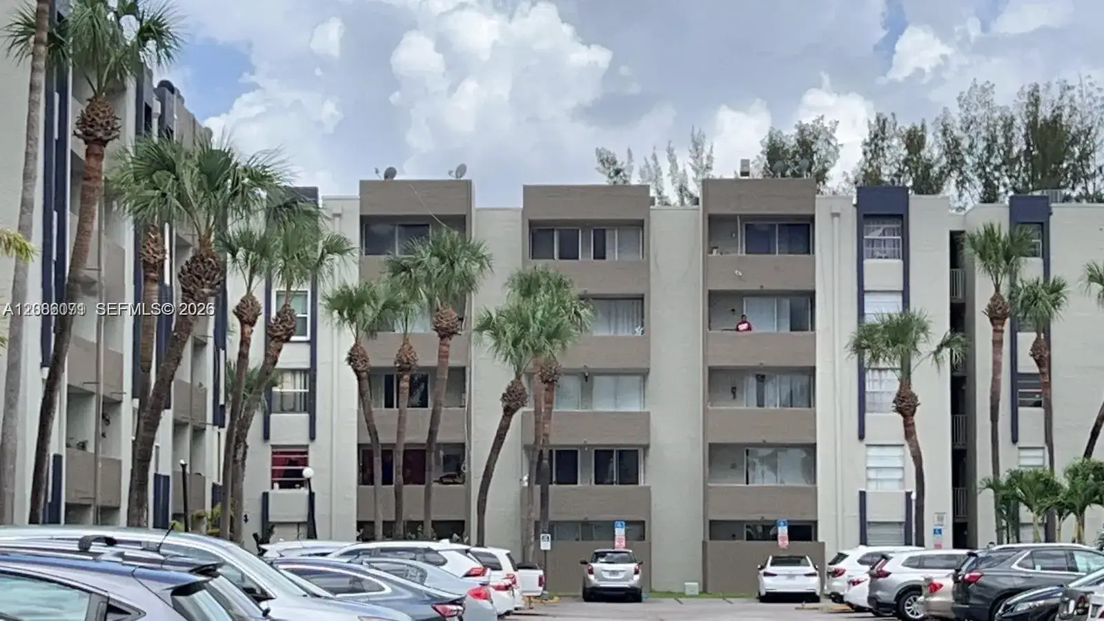 10000 NW 80th Ct # 2312, Hialeah Gardens FL 33016