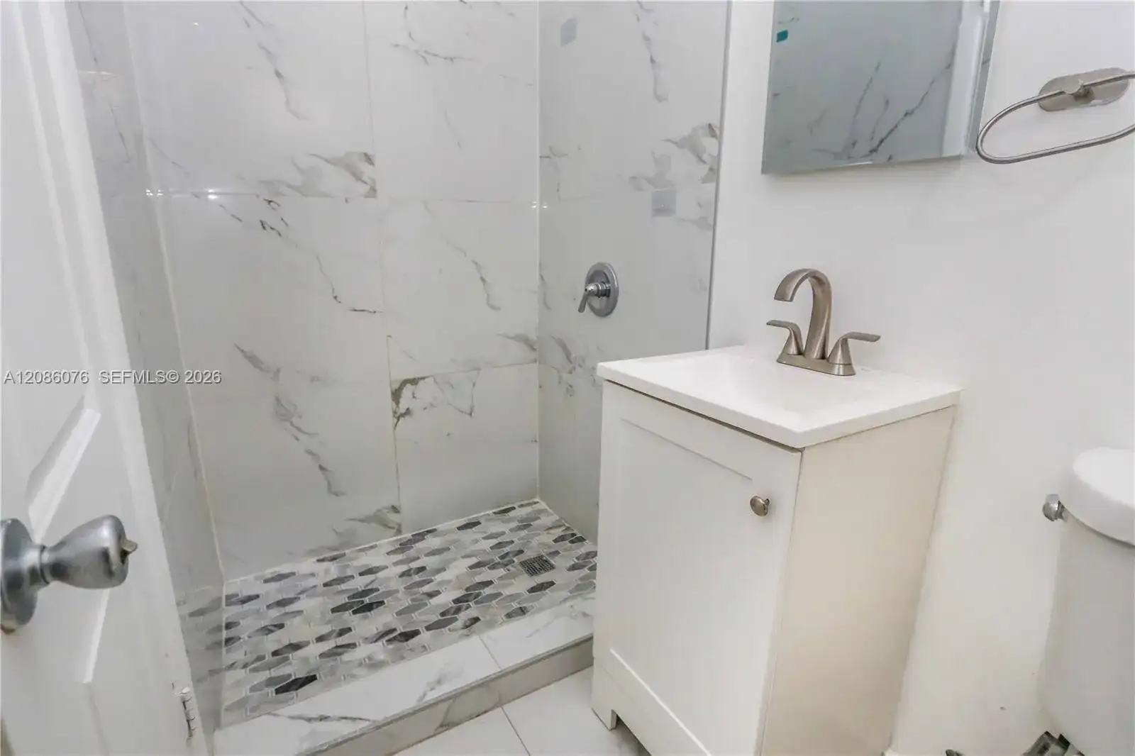 1236 NE 109th St # 3, Miami FL 33161 photo 4