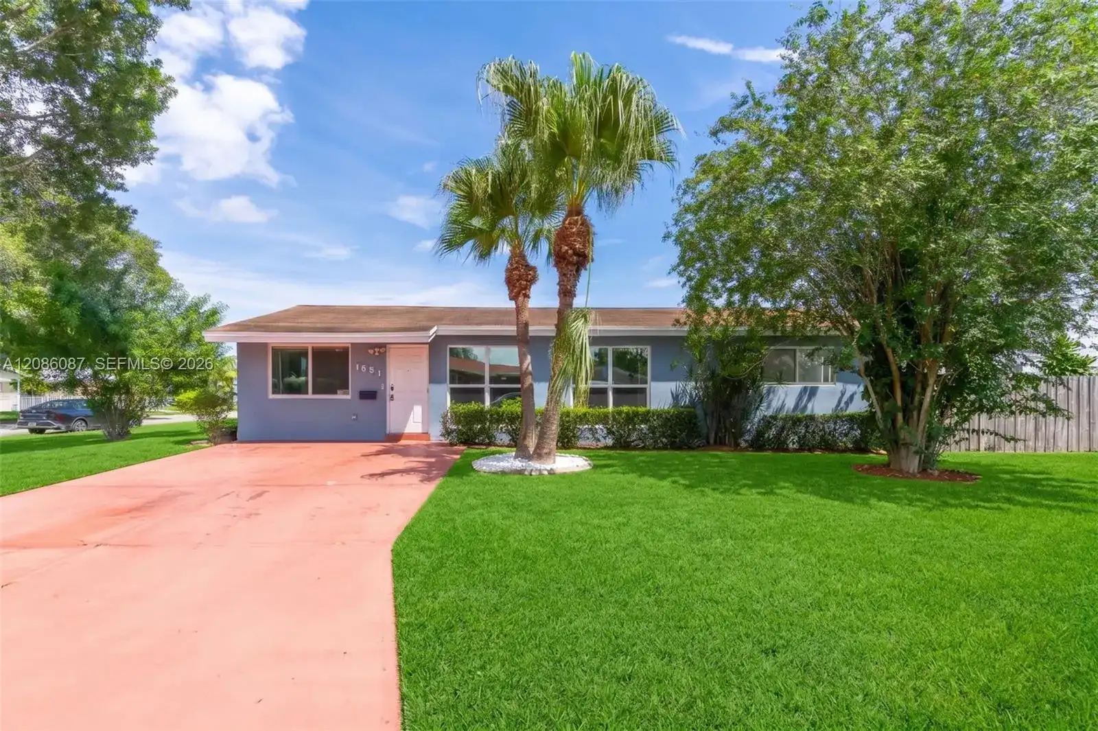 1851 N 69th Ave, Hollywood FL 33024 photo 2