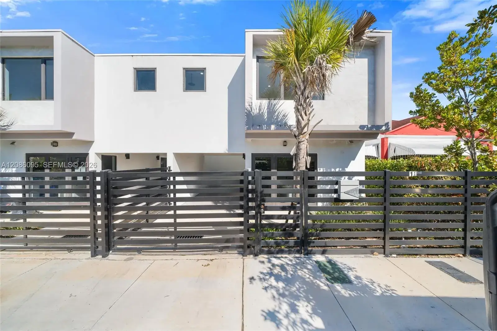 11 NE 51 St # C, Miami FL 33137