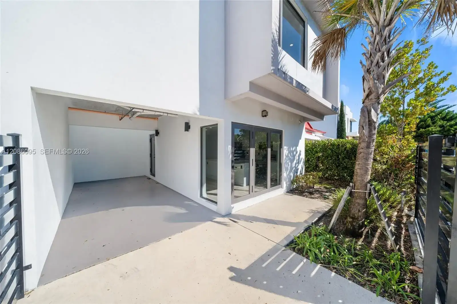 11 NE 51 St # C, Miami FL 33137 photo 2