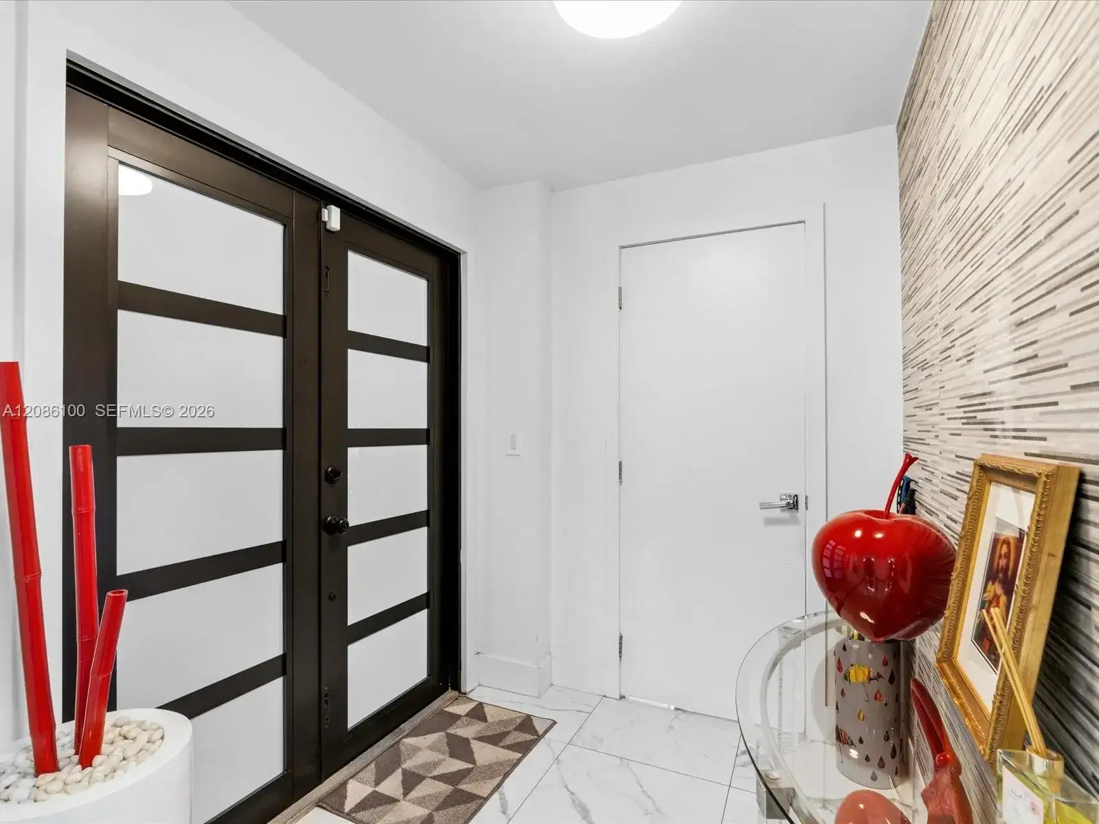 9152 SW 6th St, Miami FL 33174 photo 3