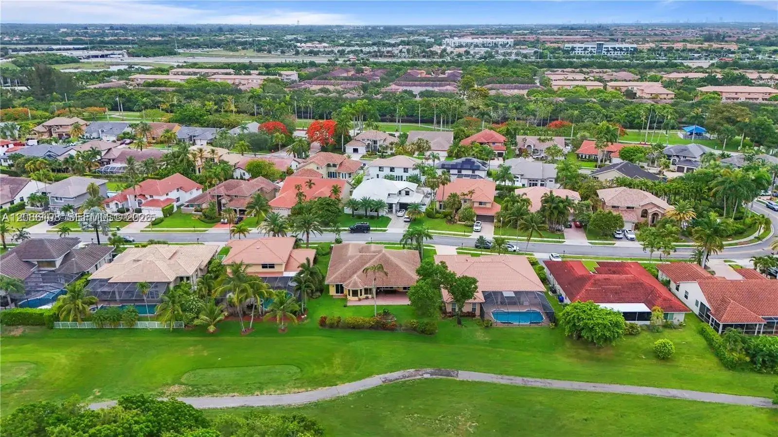720 W Cypress Pointe Dr W, Pembroke Pines FL 33027 photo 3