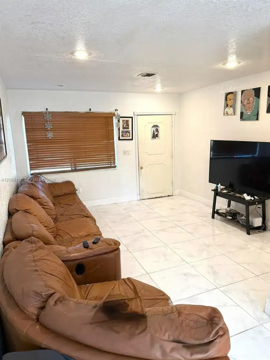 3350 NW 171 ter, Miami Gardens FL 33056 photo 3