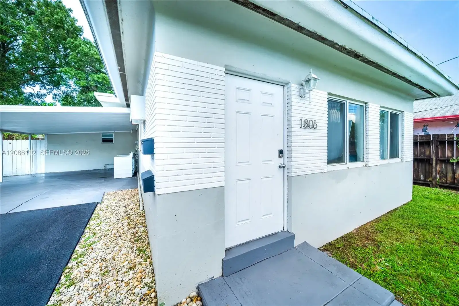 1806 SW 22nd St, Fort Lauderdale FL 33315 photo 4