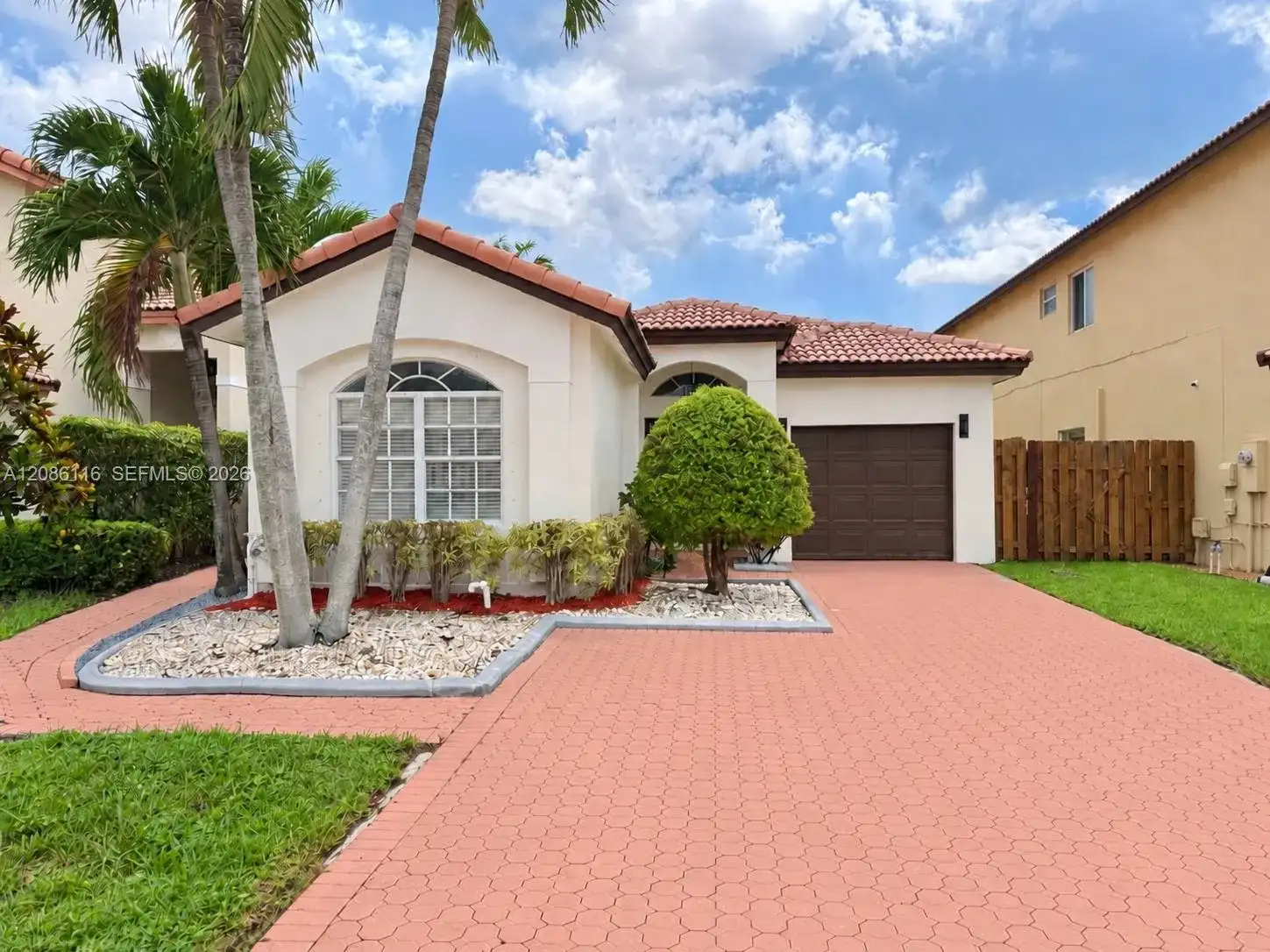 11270 NW 53rd Ln, Doral FL 33178