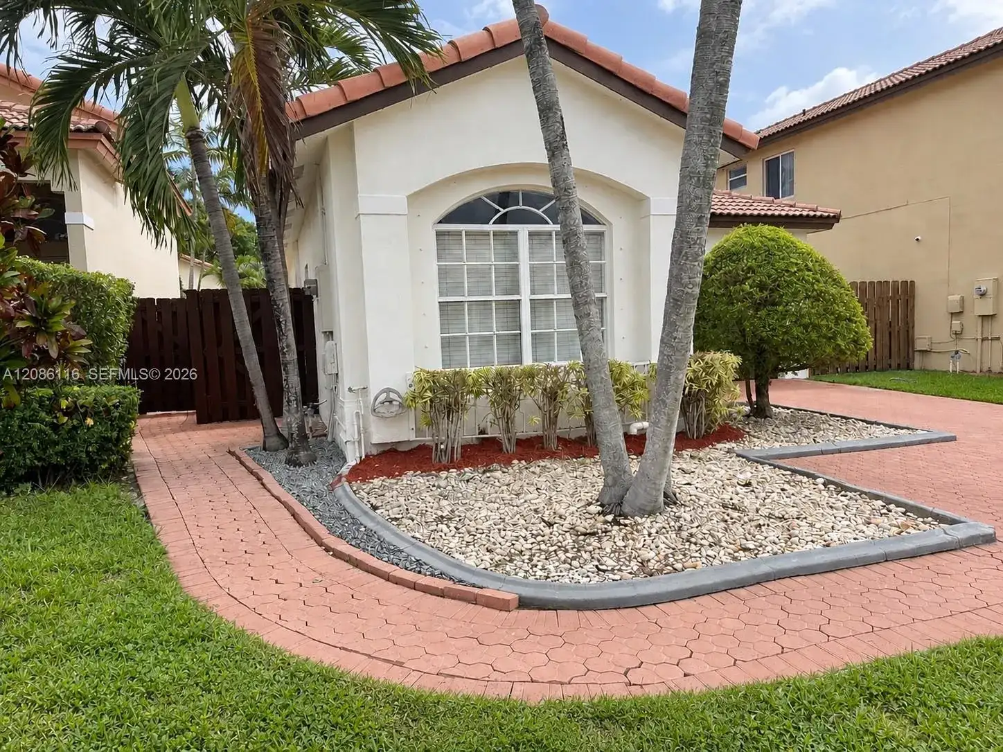 11270 NW 53rd Ln, Doral FL 33178 photo 3