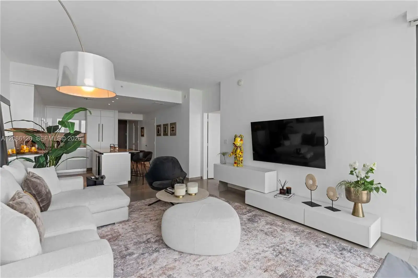 88 SW 7th St # 2906, Miami FL 33130 photo 5