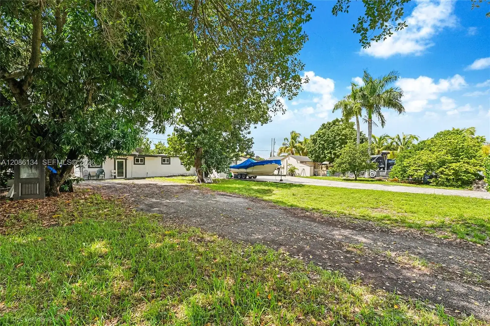 2934 NW 96th St, Miami FL 33147 photo 2