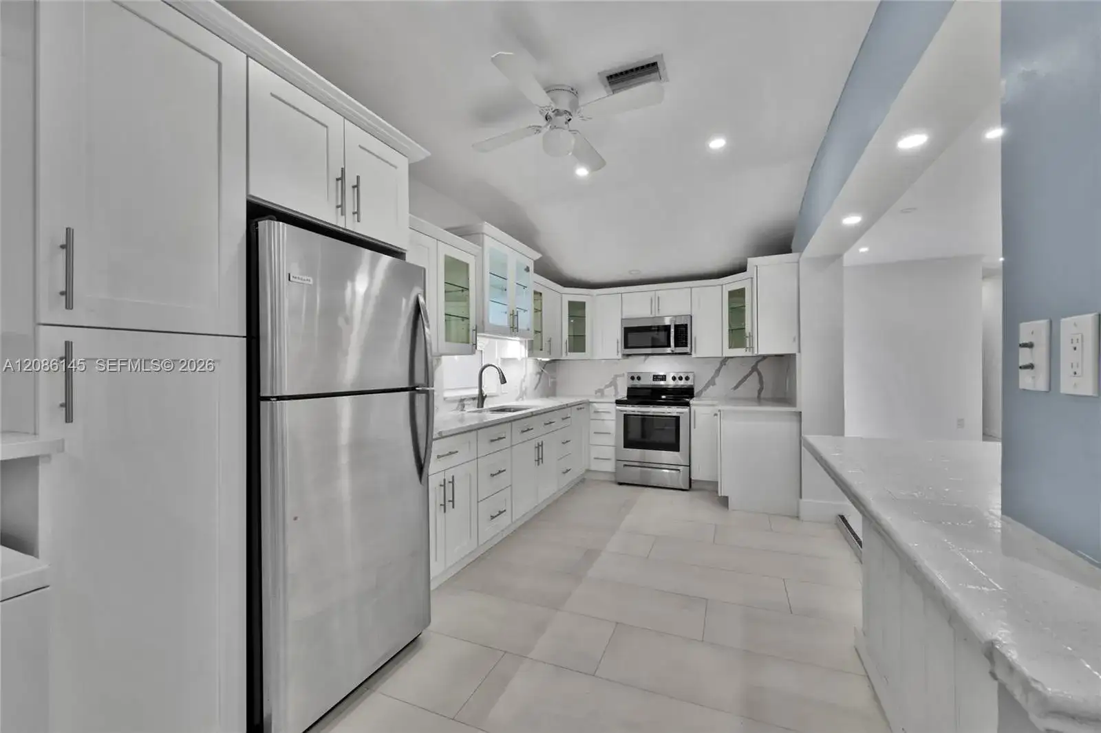 2041 NE 182nd St, North Miami Beach FL 33162 photo 3