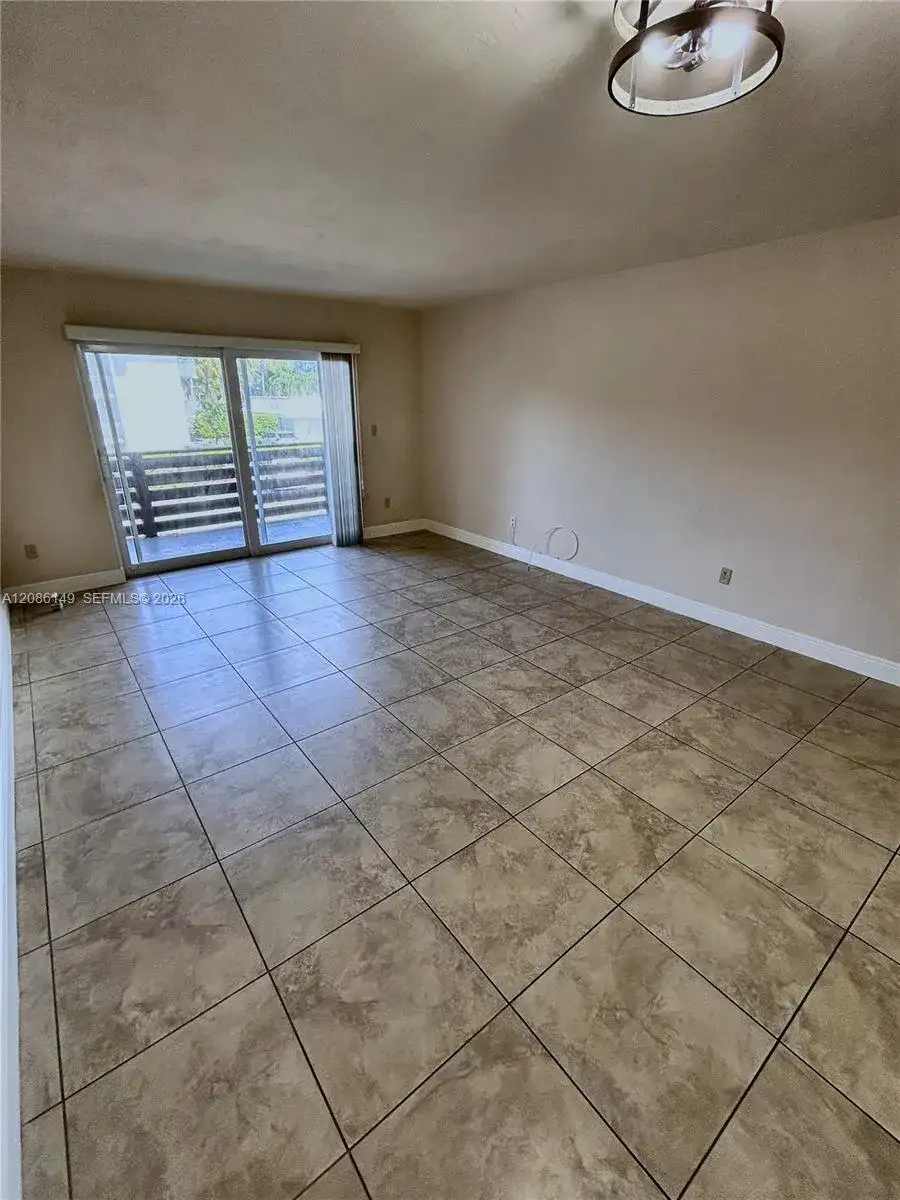7477 SW 82nd St # C214, Miami FL 33143 photo 3