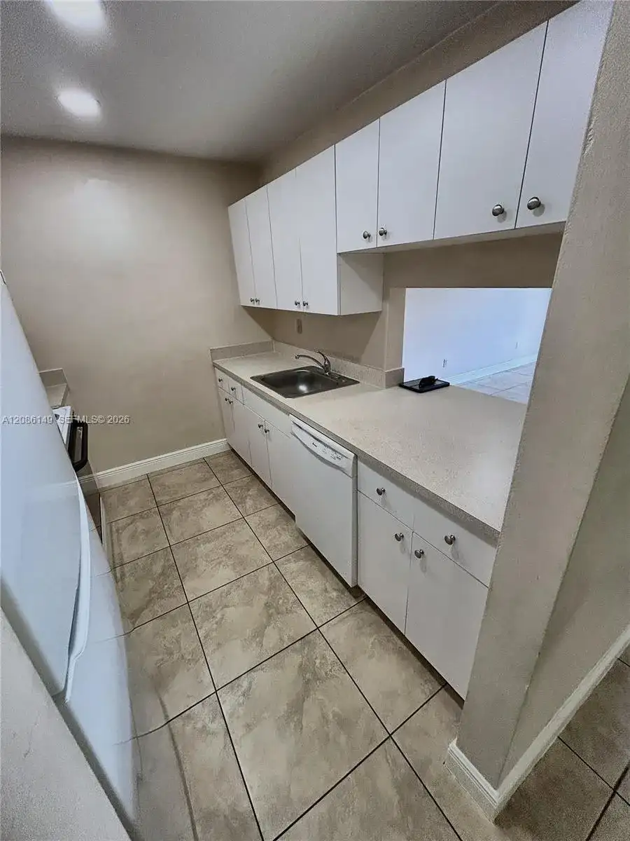 7477 SW 82nd St # C214, Miami FL 33143 photo 5