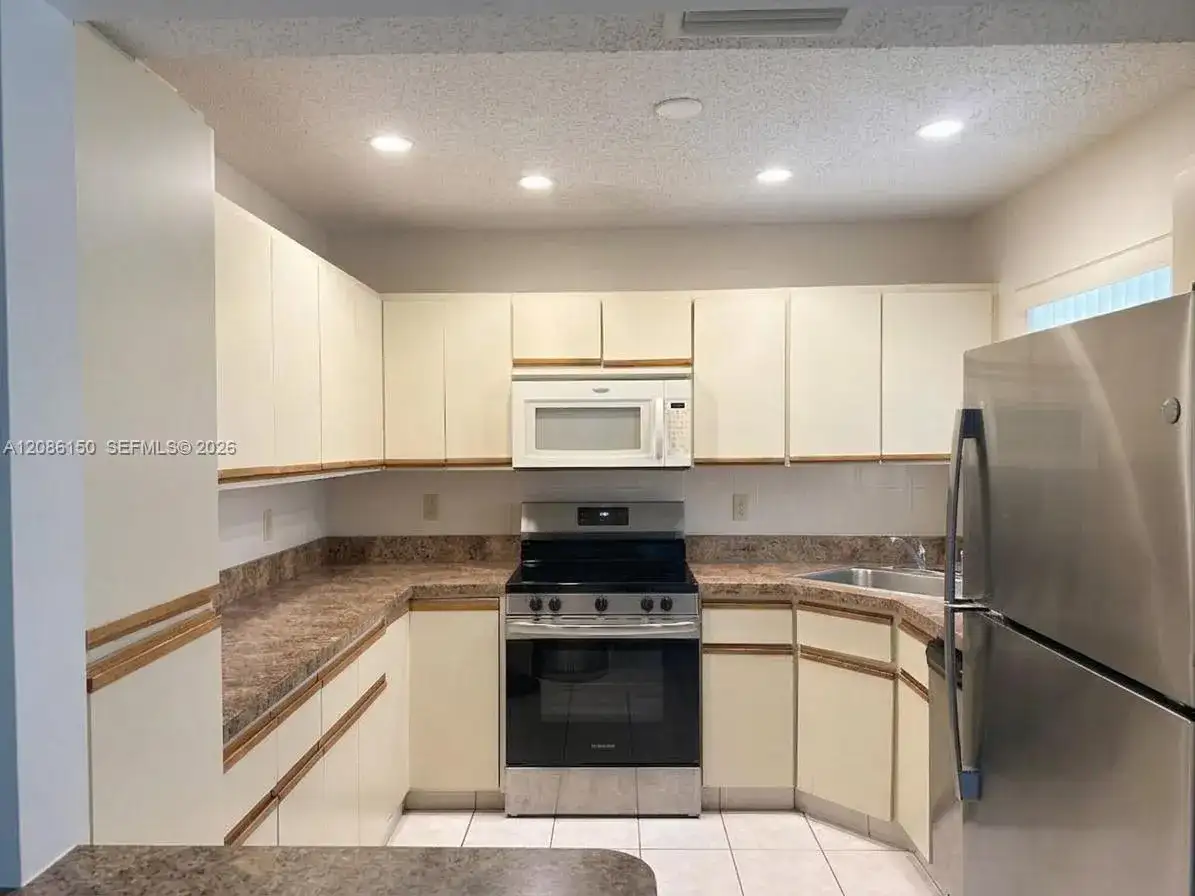 3679 Cocoplum Cir # 3528, Coconut Creek FL 33063 photo 5