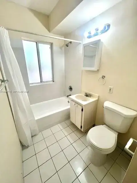 564 NE 66th St # 3, Miami FL 33138 photo 5