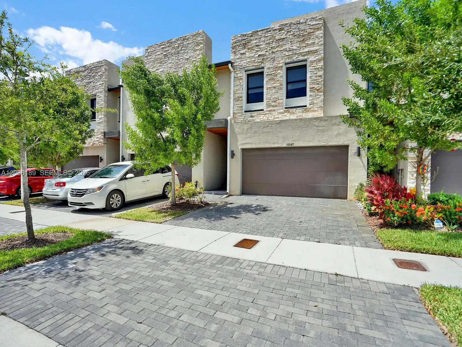 10547 NW 81st St # 0, Doral FL 33178 photo 2