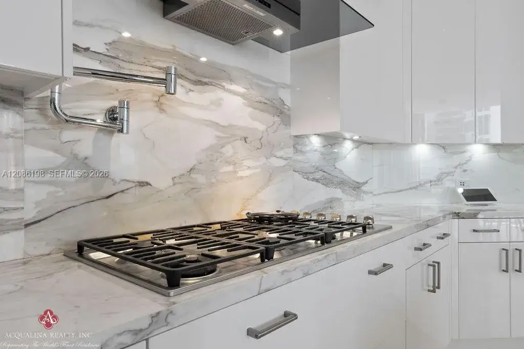 17749 Collins Ave # 902, Sunny Isles Beach FL 33160