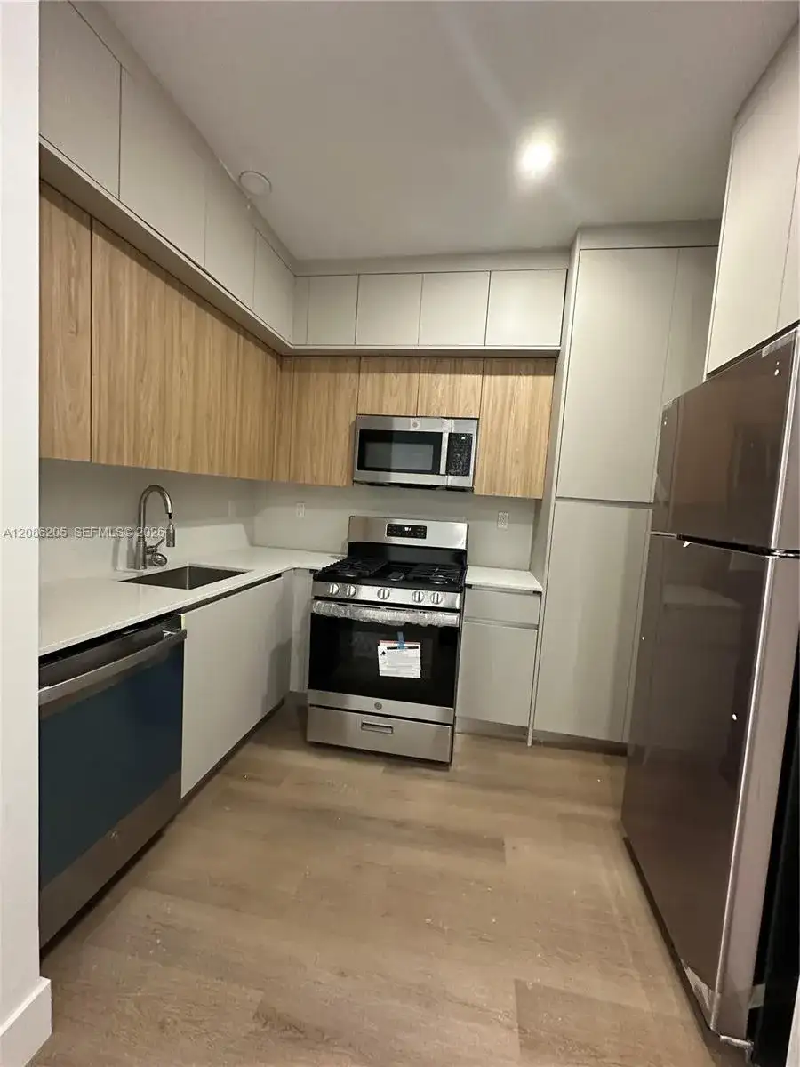 1619 Jefferson Ave # 207, Miami Beach FL 33139 photo 2