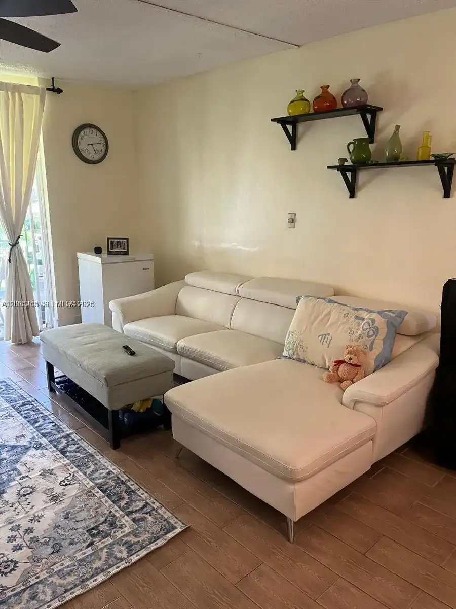620 NE 12th Ave # 107, Hallandale Beach FL 33009 photo 2