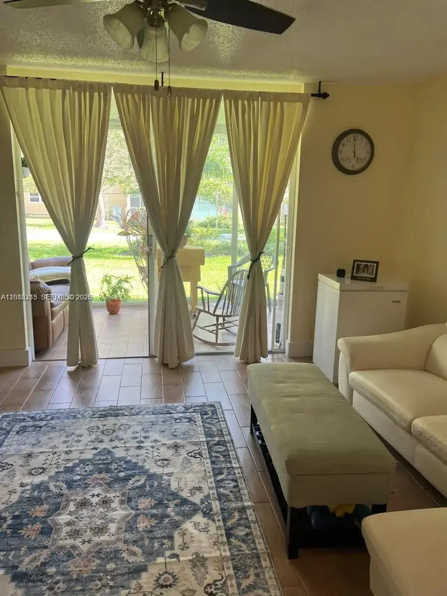 620 NE 12th Ave # 107, Hallandale Beach FL 33009 photo 4
