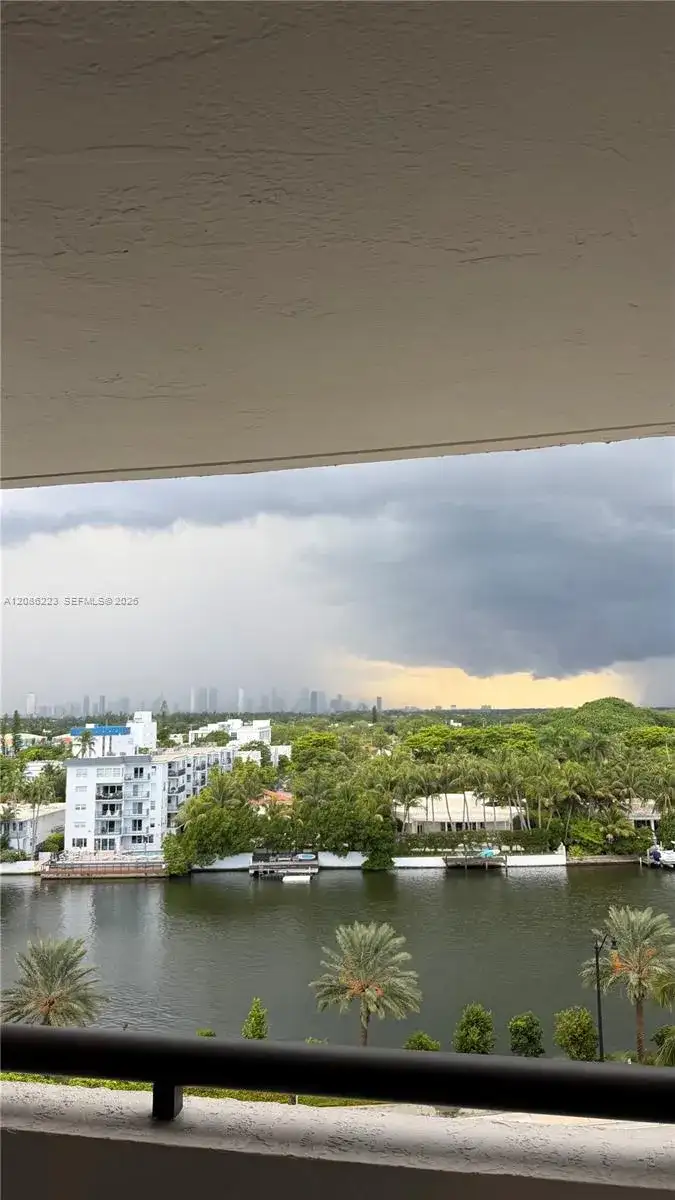 2555 Collins Ave # 910, Miami Beach FL 33140 photo 3