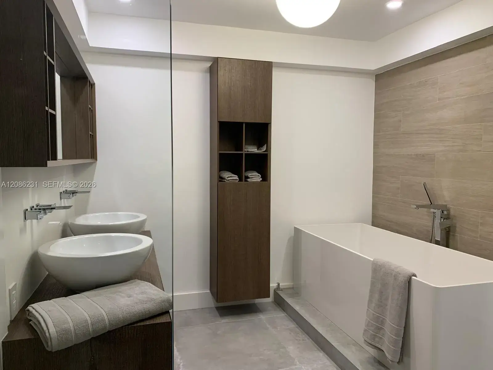 210 Sea View Dr # 506, Key Biscayne FL 33149