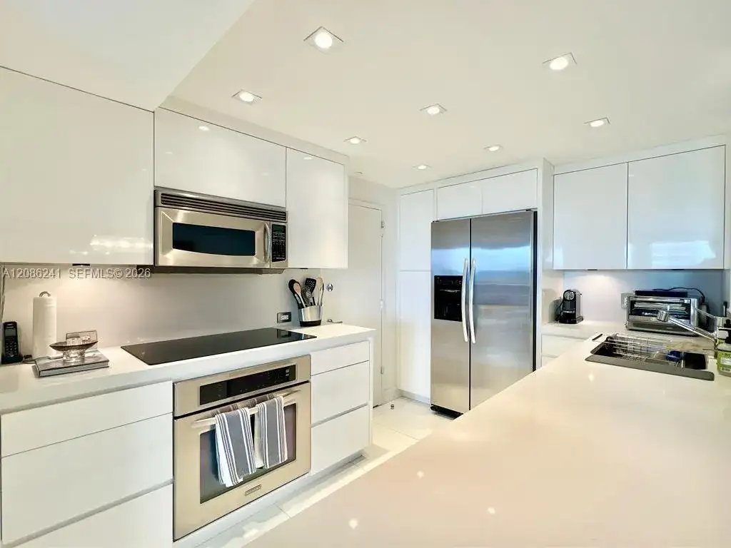 177 Ocean Lane Dr # 405, Key Biscayne FL 33149 photo 4