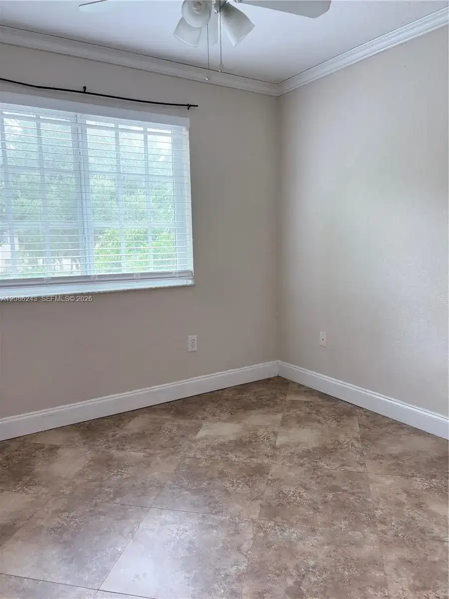 2297 NW 171st Ter, Pembroke Pines FL 33028 photo 4