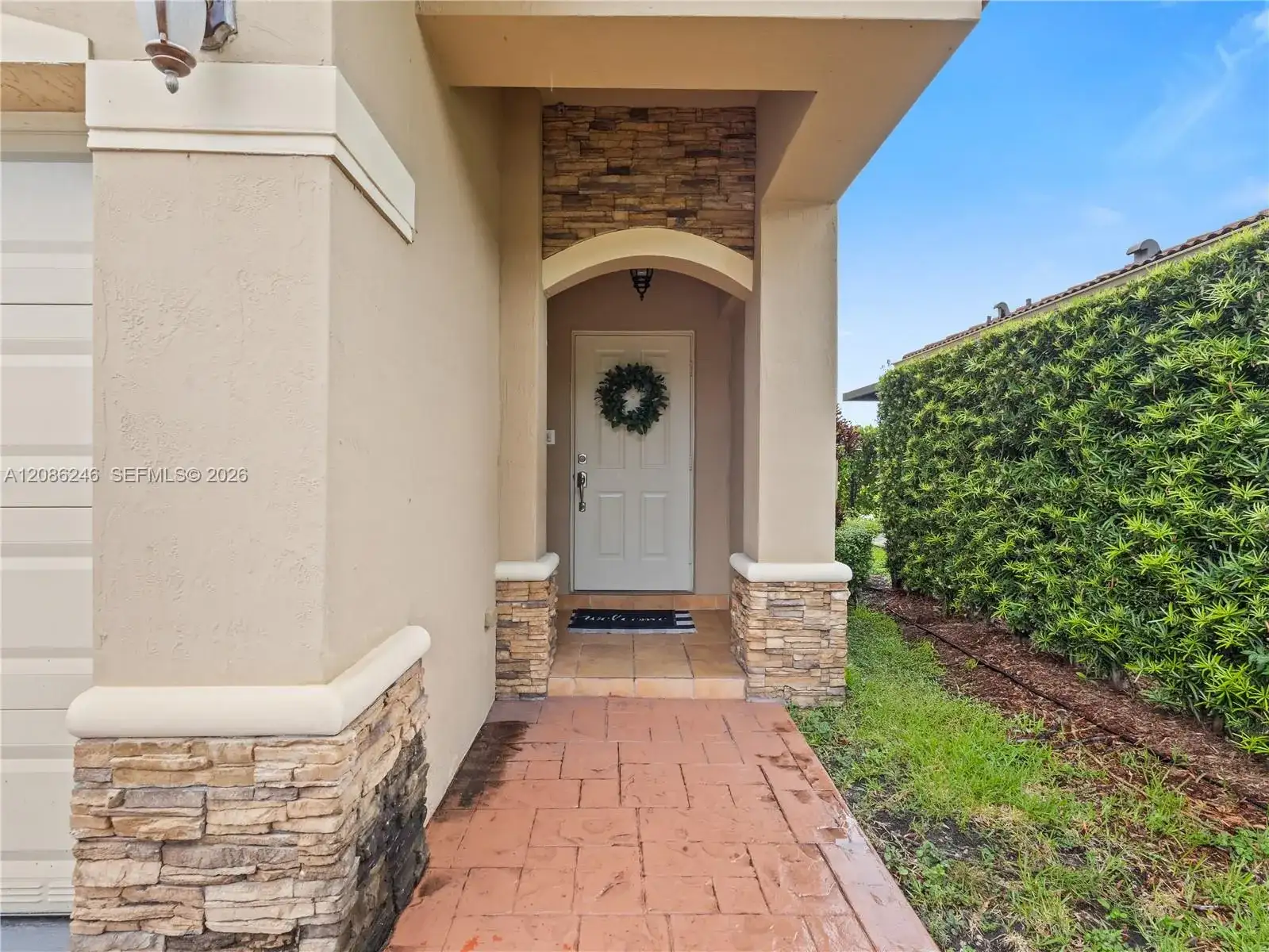 4401 NW 113th Ct, Doral FL 33178 photo 2