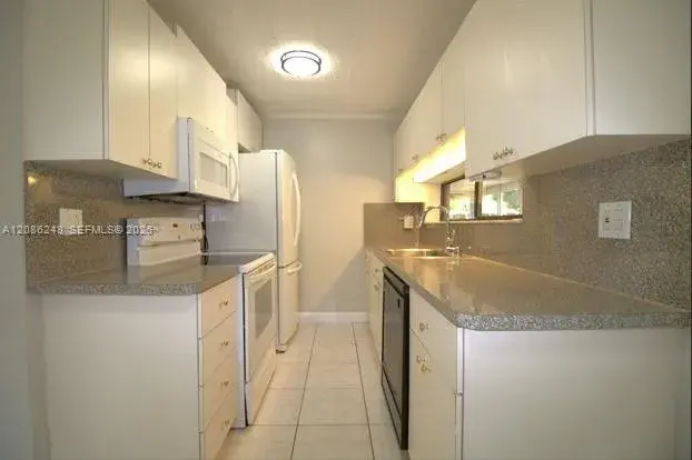 5720 Simms # 0, Hollywood FL 33021