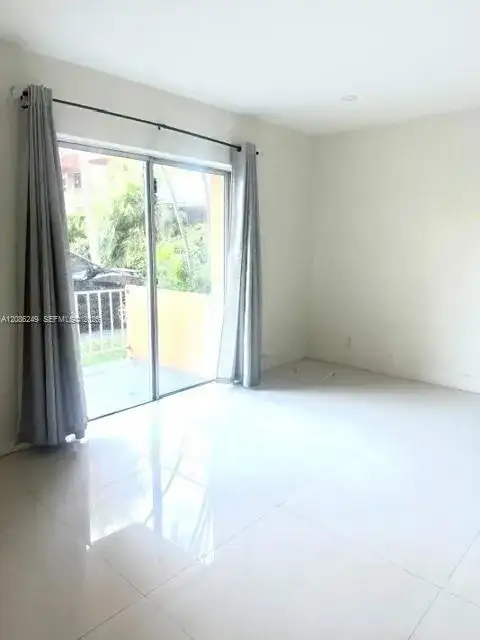 18111 NW 68th Ave # I105, Hialeah FL 33015 photo 4