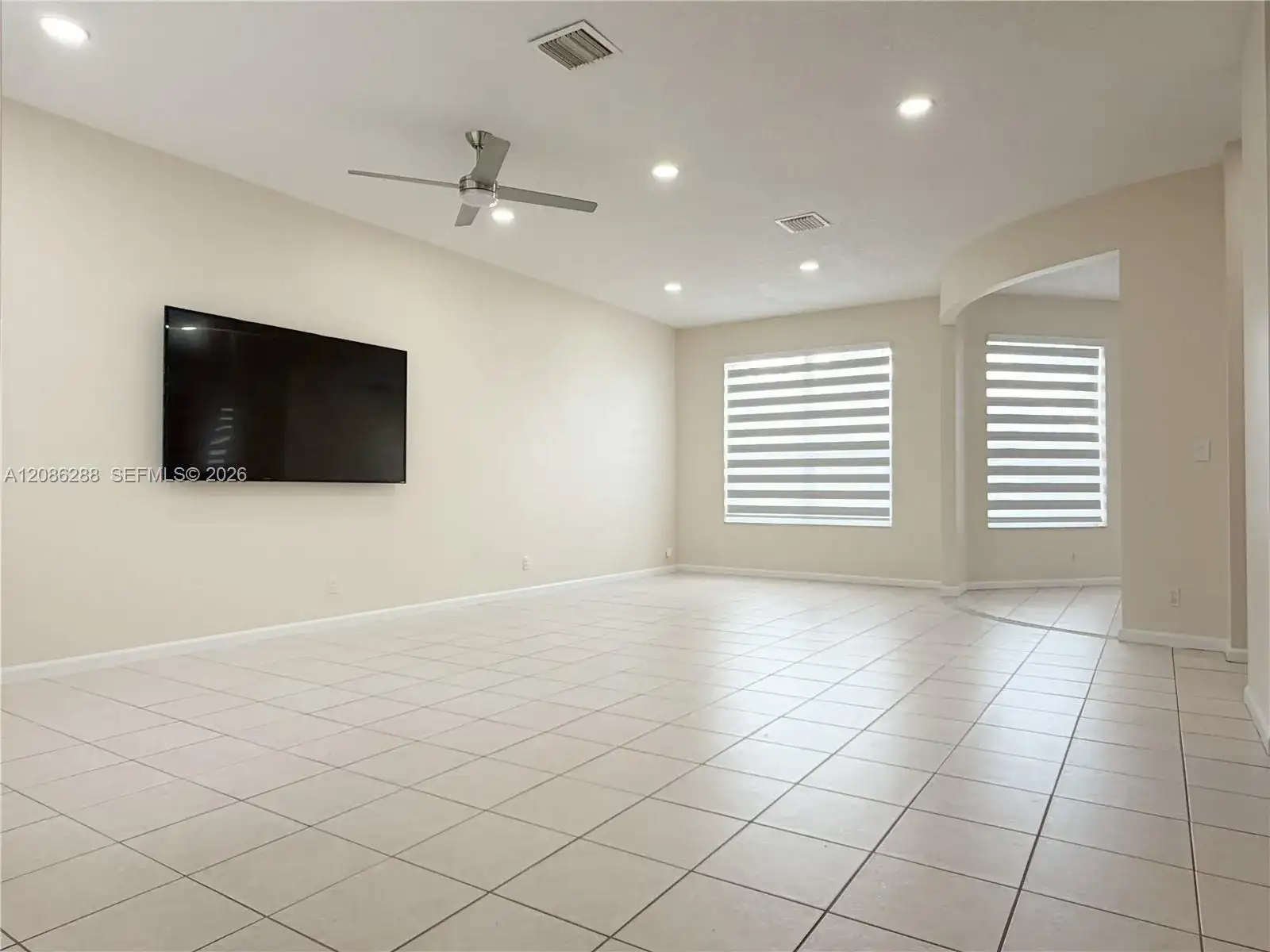 2075 SW 159th Ave, Miramar FL 33027 photo 4