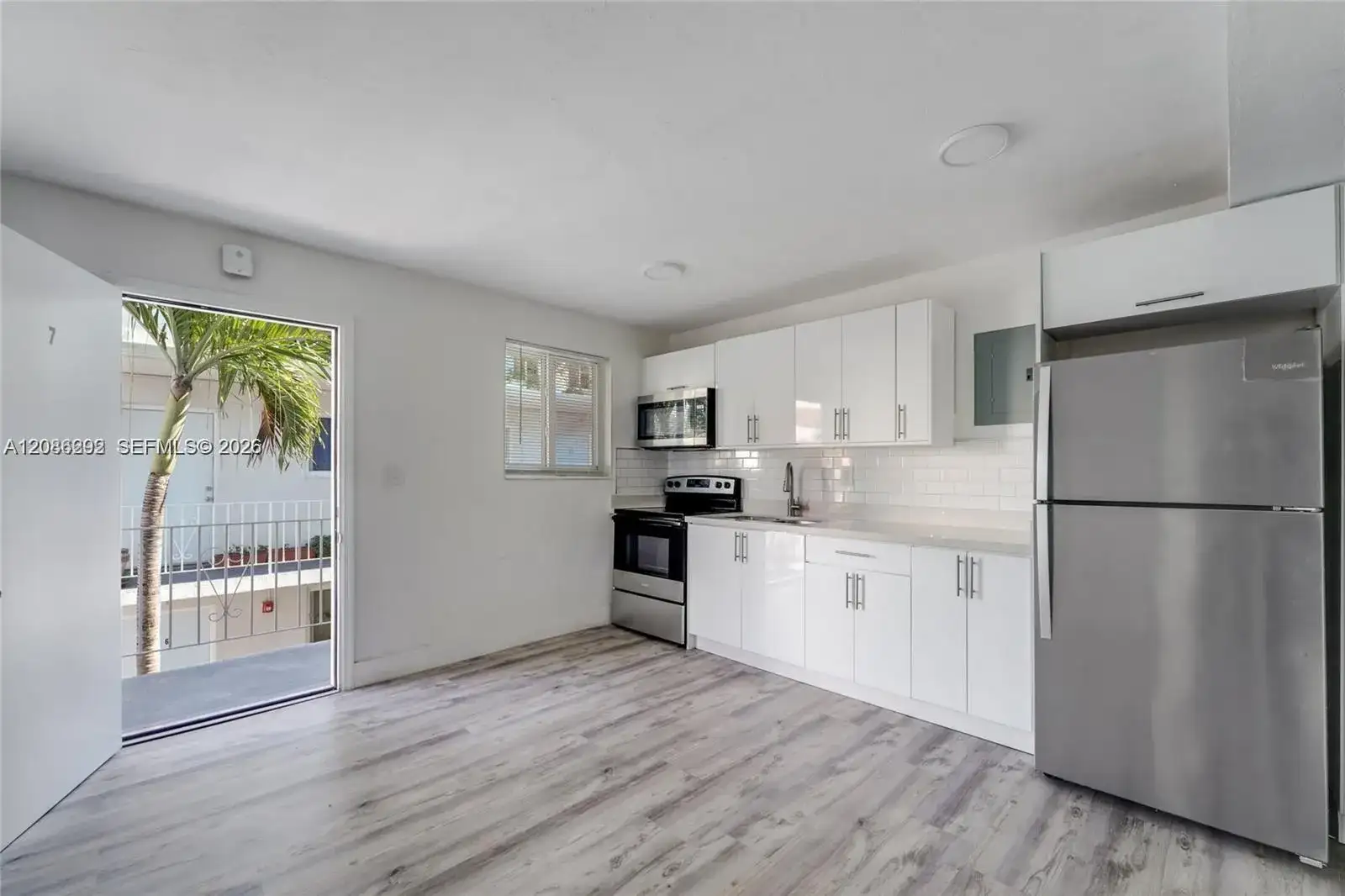 1630 NW 18th St # 5, Miami FL 33125 photo 5
