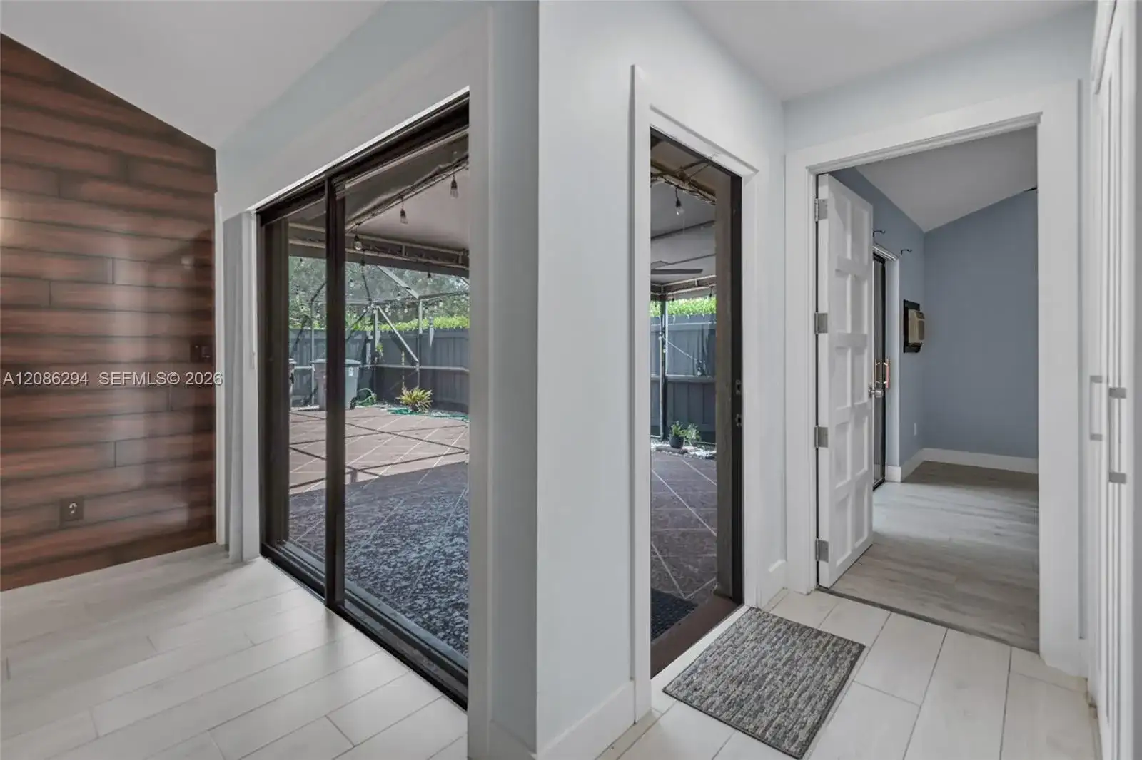 1050 Summit Trail Cir # B, West Palm Beach FL 33415 photo 2