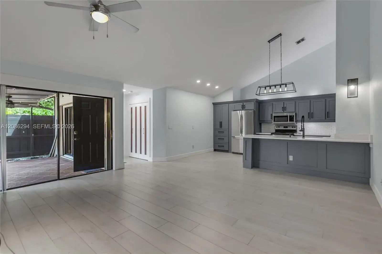 1050 Summit Trail Cir # B, West Palm Beach FL 33415 photo 4