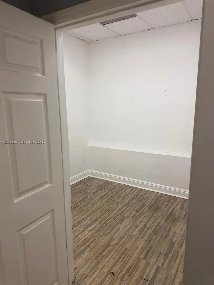 3401 N State Road 7 # 12, Lauderdale Lakes FL 33319