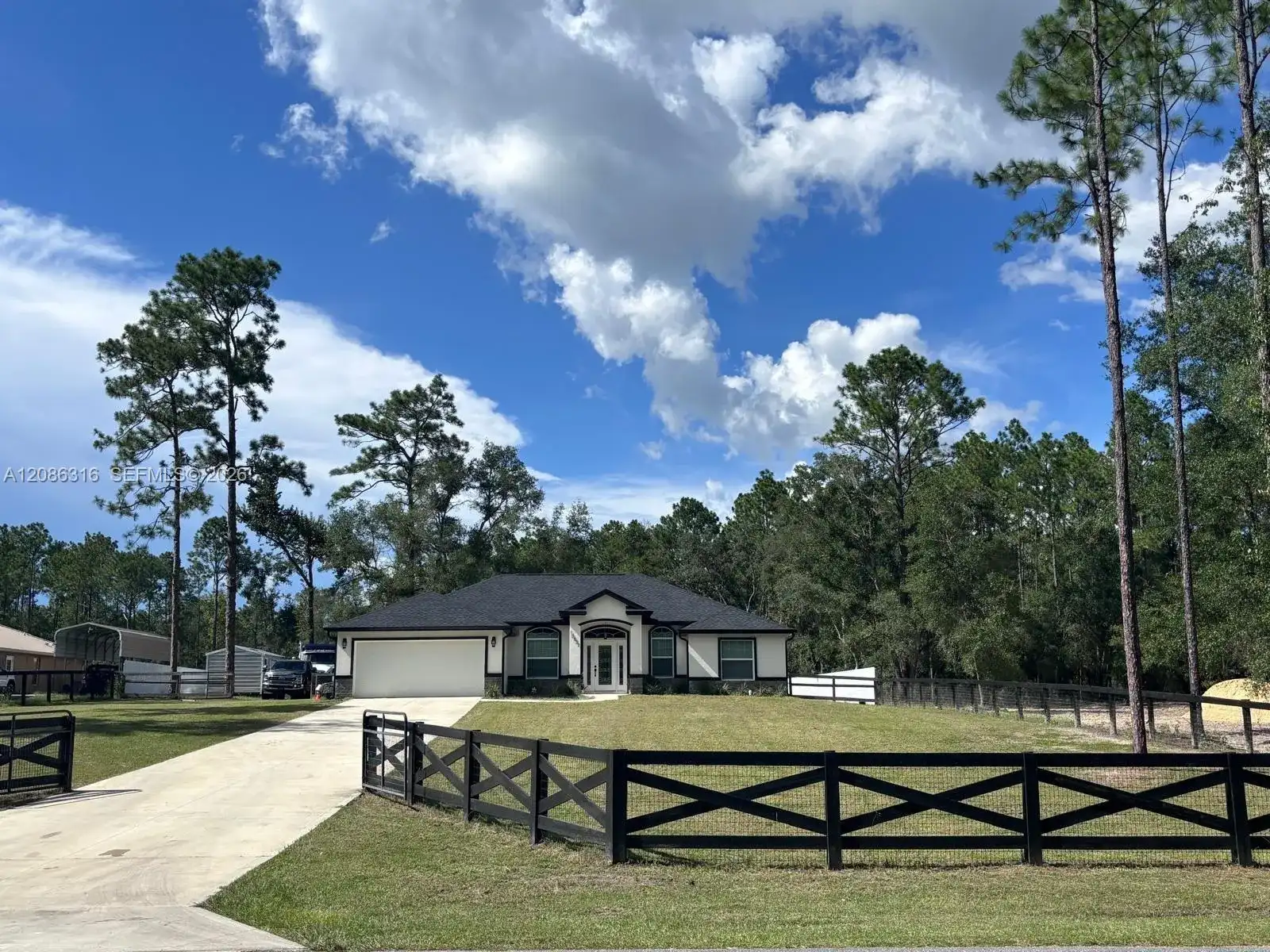 18537 60th St, Other City - In The State Of Florida FL 34432