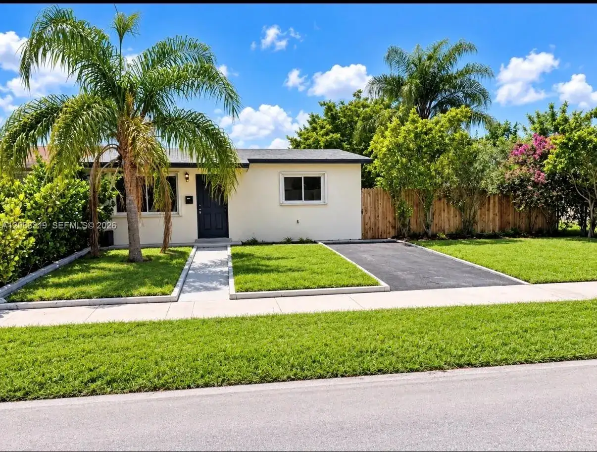 3522 NW 193rd St, Miami Gardens FL 33056 photo 2