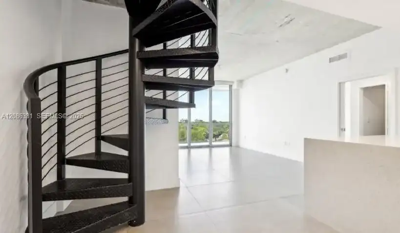 13800 Highland Dr, North Miami Beach FL 33181