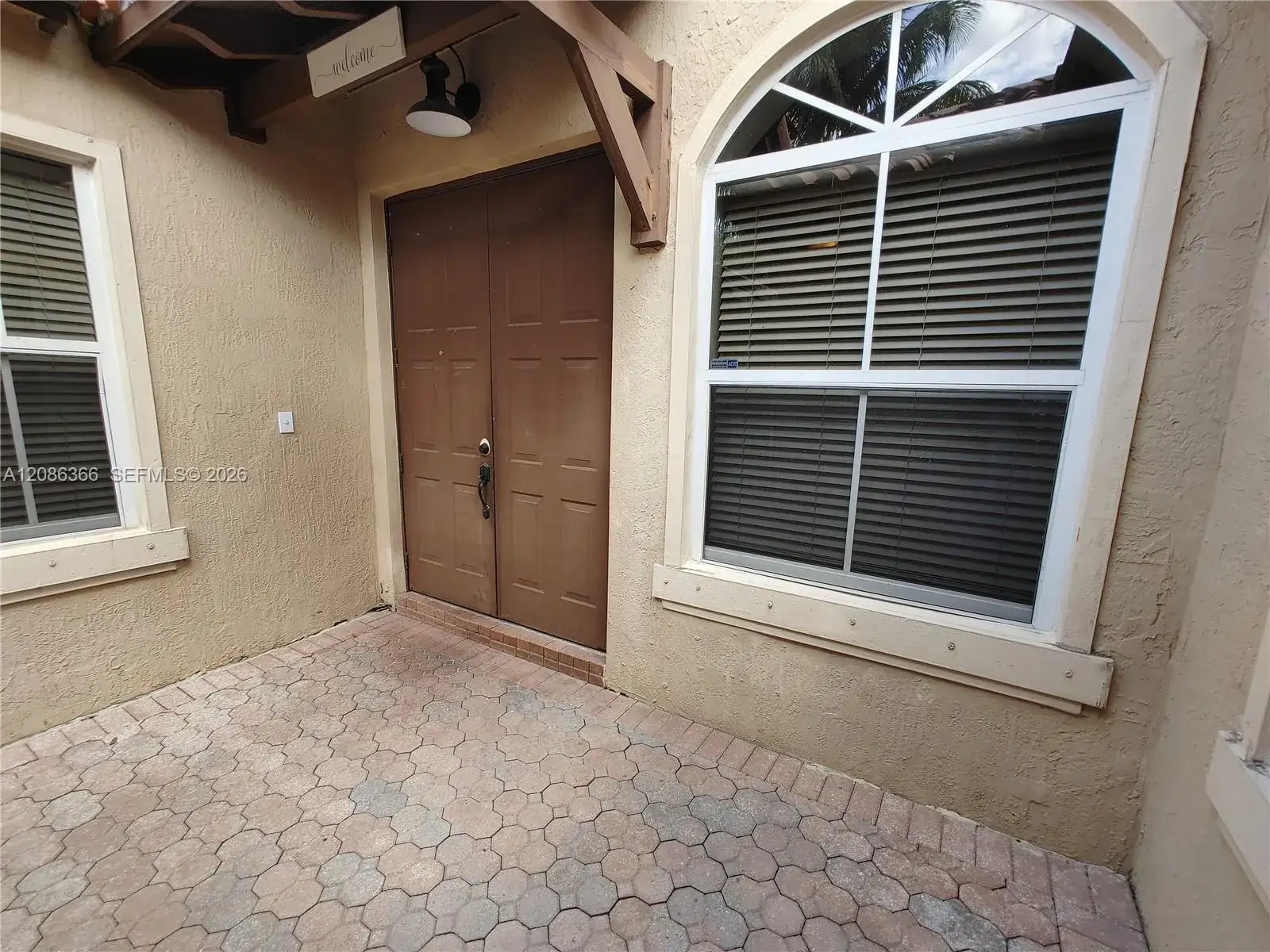 15243 SW 28 TE, Miami FL 33185 photo 3