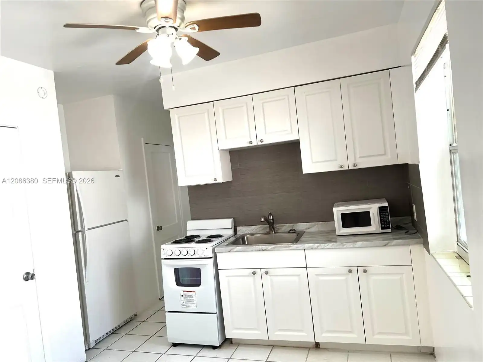 1931 Jefferson St, Hollywood FL 33020