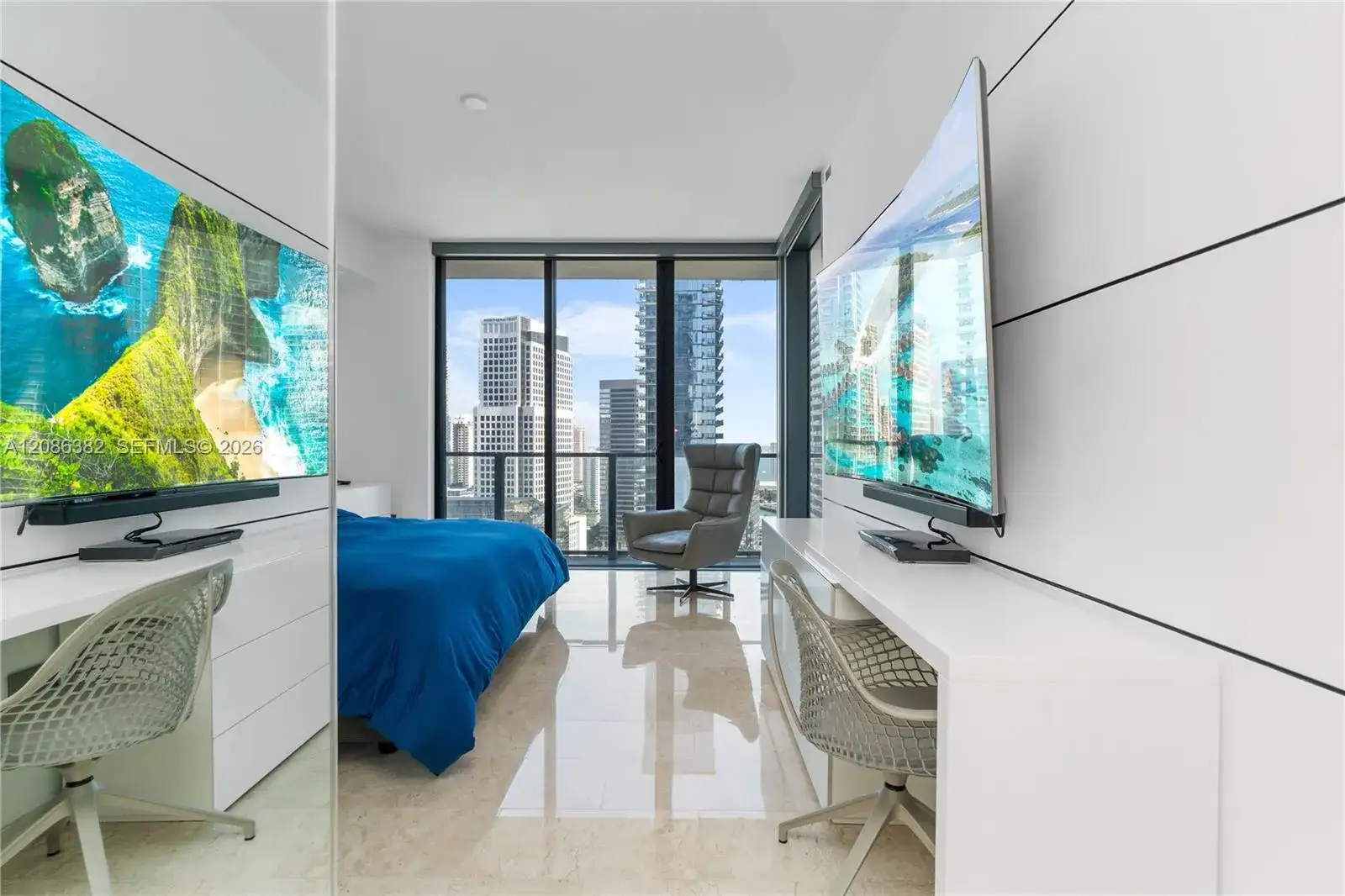 88 SW 7th St # 2401, Miami FL 33130 photo 5