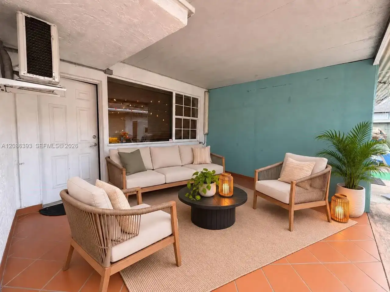 62 W 44th St # 1, Hialeah FL 33012