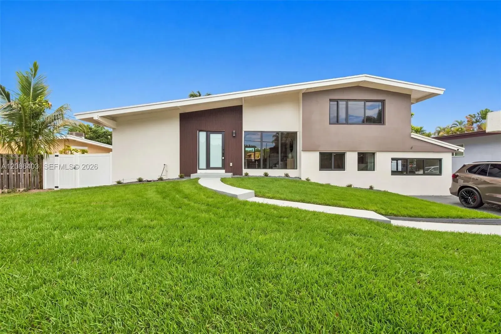 2412 Sugarloaf Ln, Fort Lauderdale FL 33312