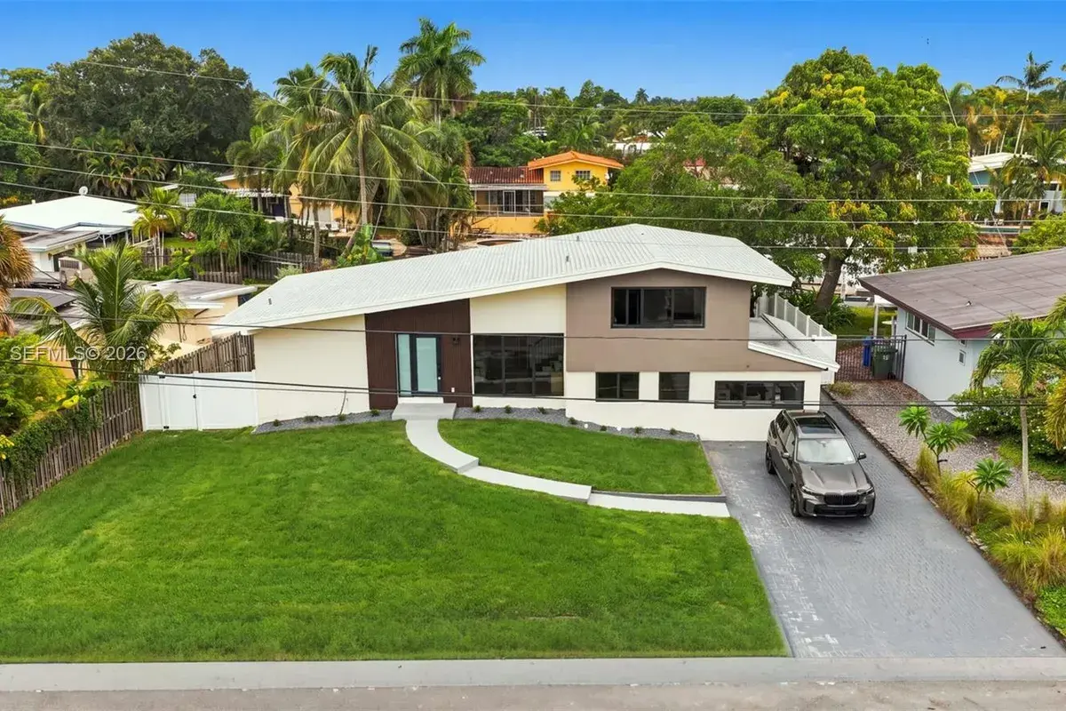 2412 Sugarloaf Ln, Fort Lauderdale FL 33312