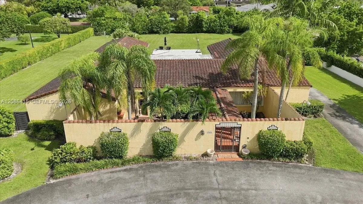 9805 SW 64th St, Miami FL 33173 photo 3